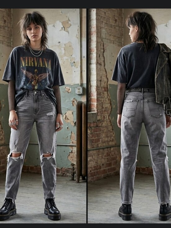 American Eagle Outfitters Denim - Distressed Grey Jeans Sz 4 American Eagle Relaxed Holey